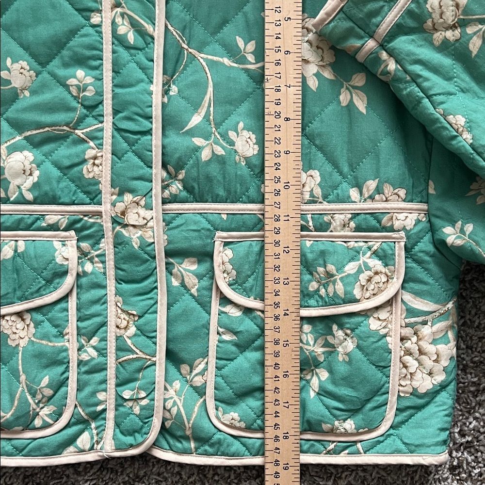 Like New! 7 For All Mankind Floral Quilted Jacket in Size M - Picture 11 of 16